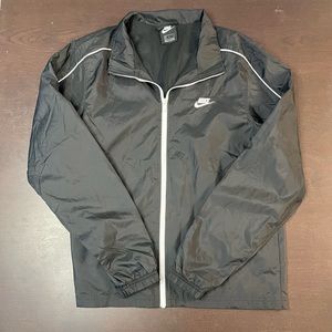 NWOT Men’s Hoodless Nike Windbreaker (Large)